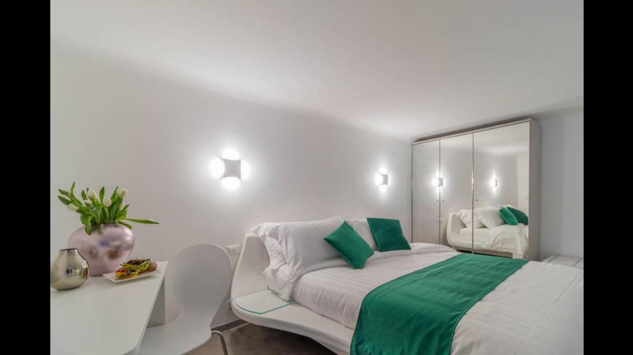 Governo Vecchio Guesthouse Navona Rome Exterior photo